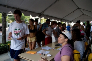 National Press Club 5k runners checking in and receiving their C-SPAN bags and t-shirts.